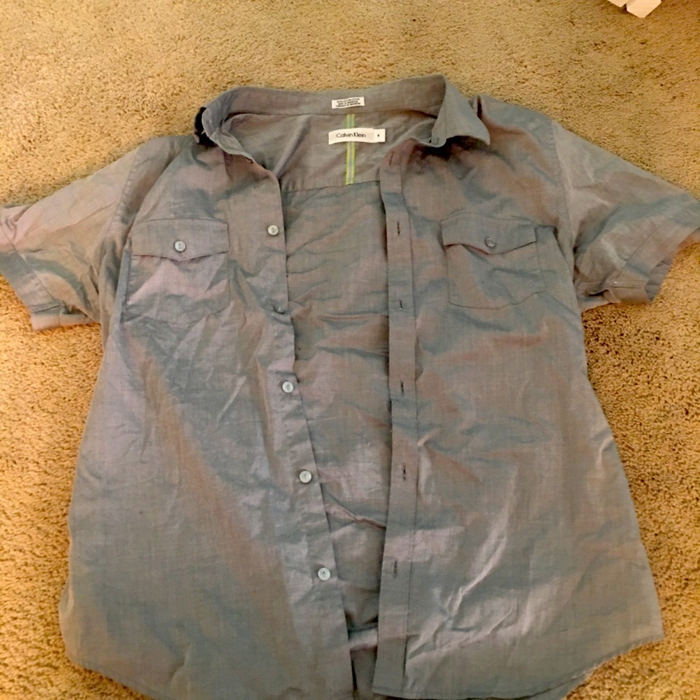 Calvin Klein short sleeve button up. M.